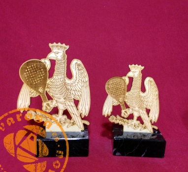 Diseño de trofeos de pádel para Orihuela