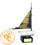 Brass design figure - Sailing